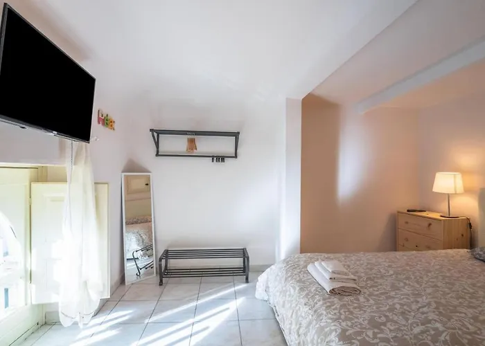 Cozy's House Nel Cuore Della Citta Κατάνια